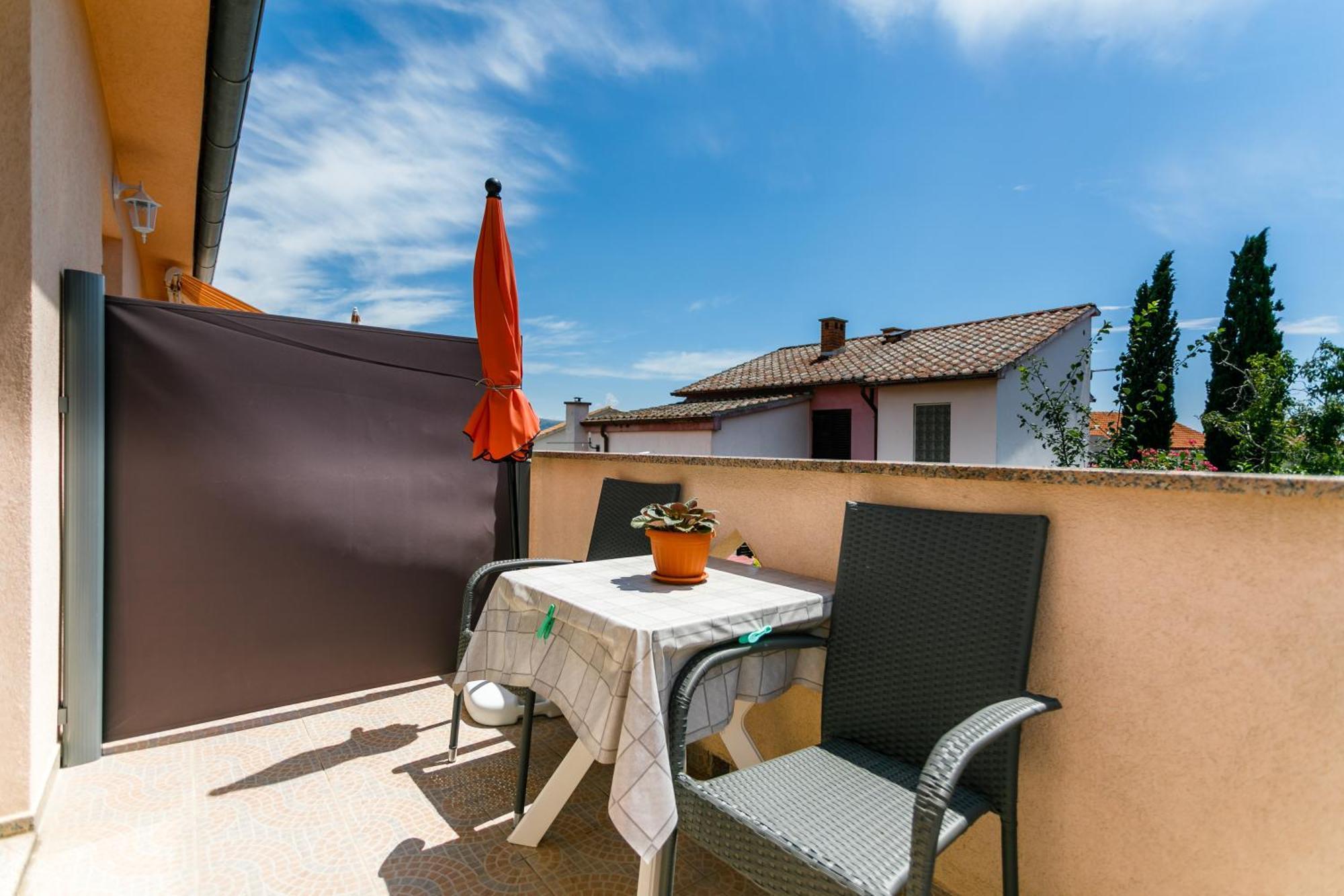 Holiday House Snjezana Krk Town Exterior foto